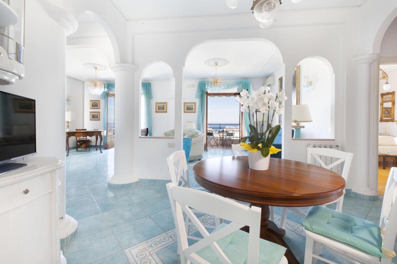 Amore Rentals - Appartamento Cielomare Sorrento Luaran gambar