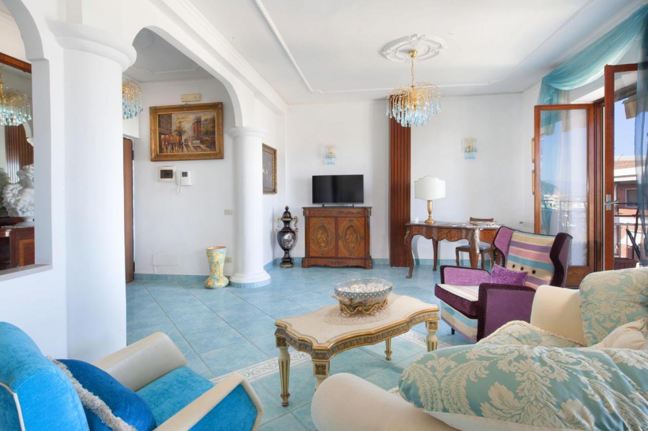 Amore Rentals - Appartamento Cielomare Sorrento Luaran gambar