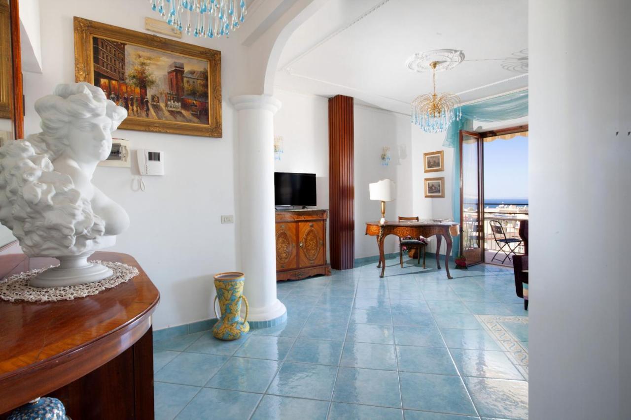 Amore Rentals - Appartamento Cielomare Sorrento Luaran gambar