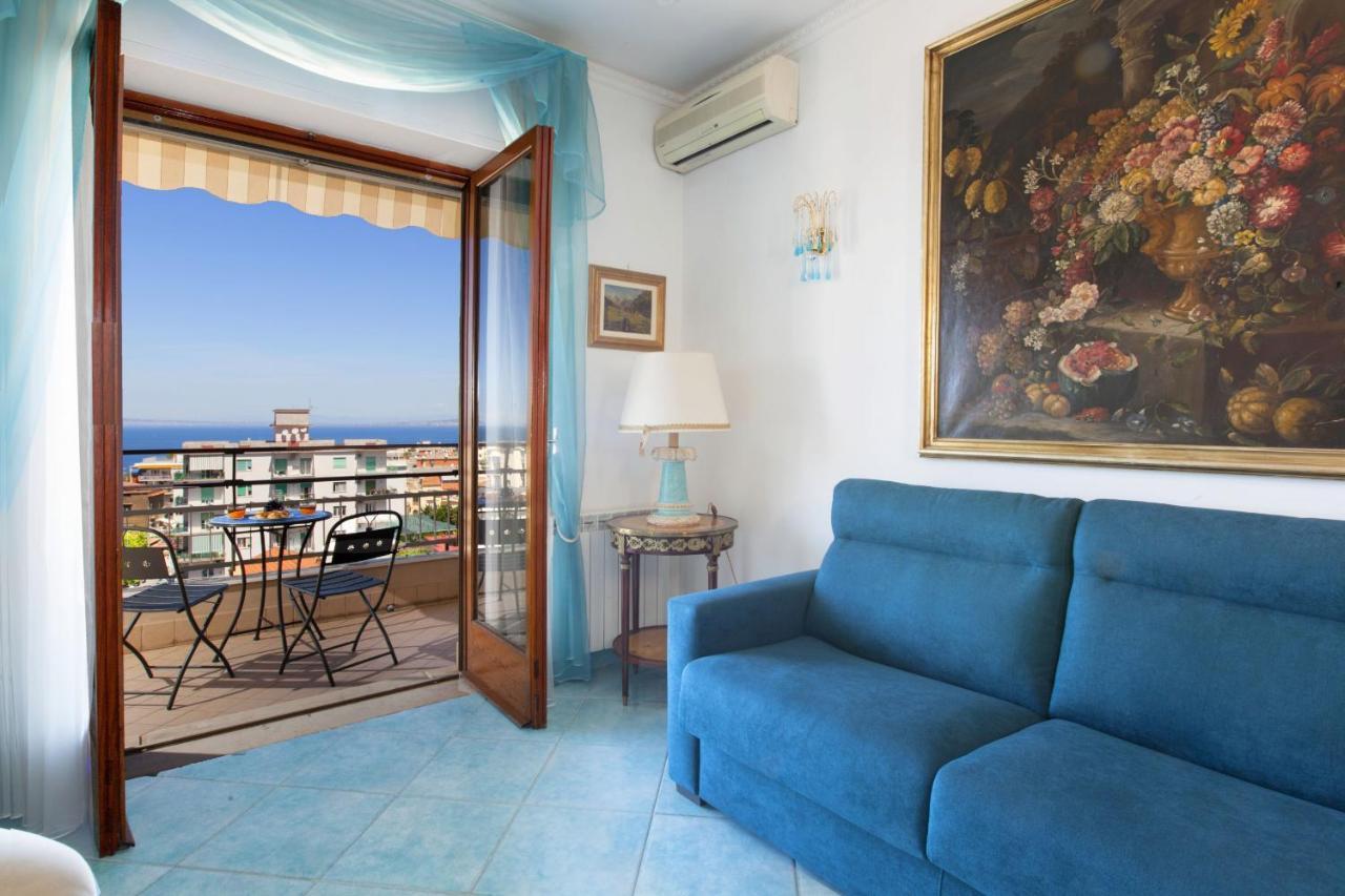 Amore Rentals - Appartamento Cielomare Sorrento Luaran gambar