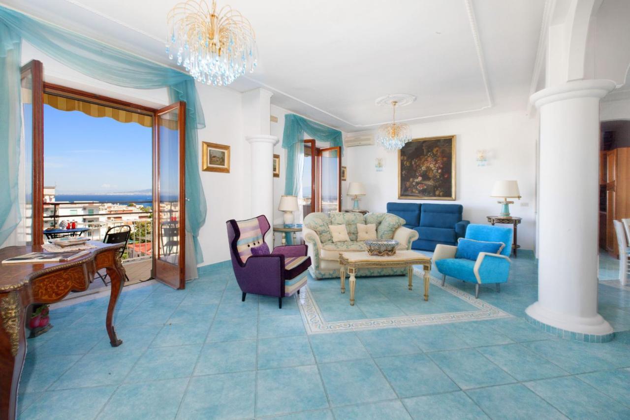 Amore Rentals - Appartamento Cielomare Sorrento Luaran gambar