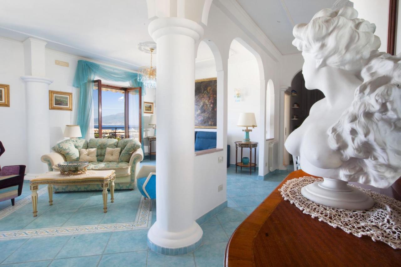 Amore Rentals - Appartamento Cielomare Sorrento Luaran gambar