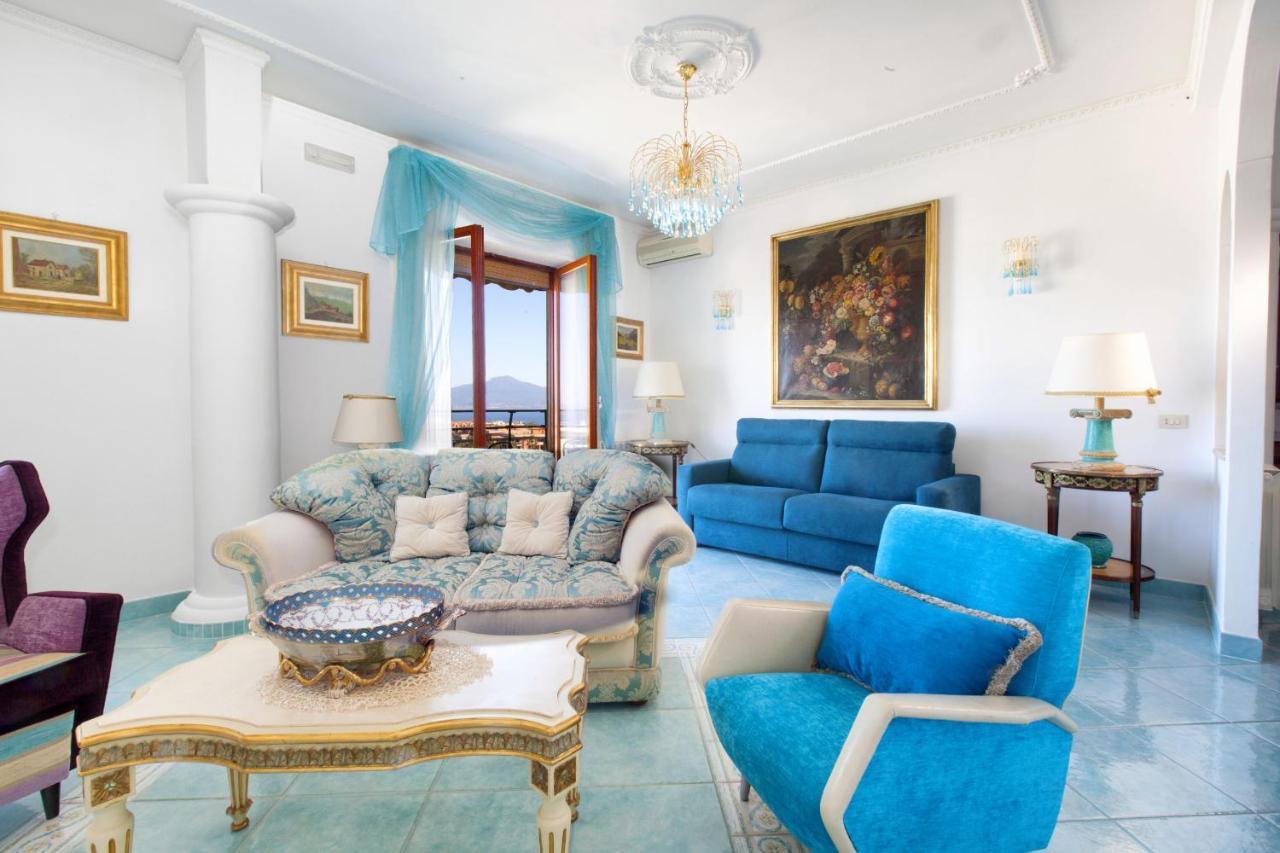 Amore Rentals - Appartamento Cielomare Sorrento Luaran gambar