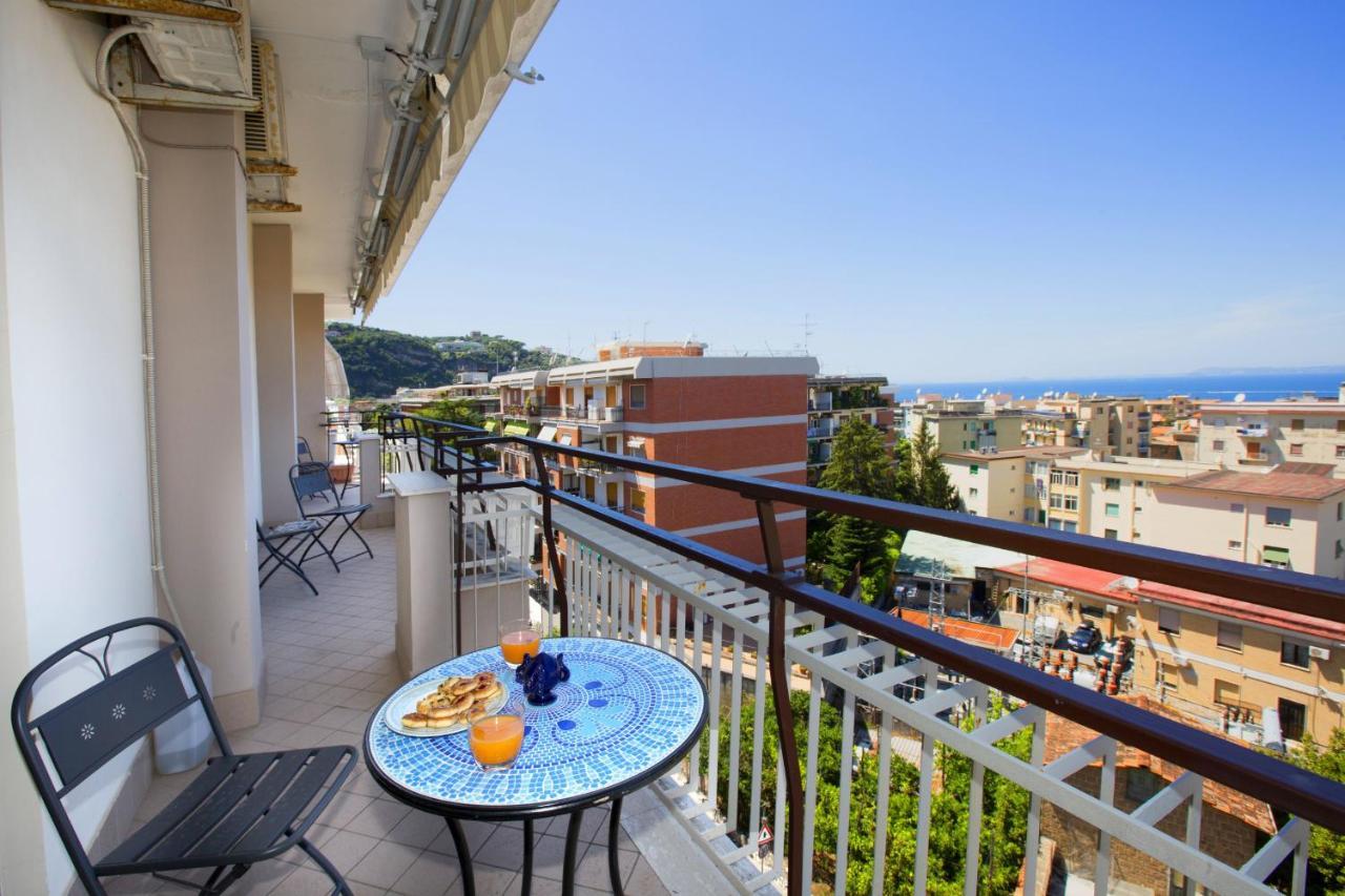 Amore Rentals - Appartamento Cielomare Sorrento Luaran gambar