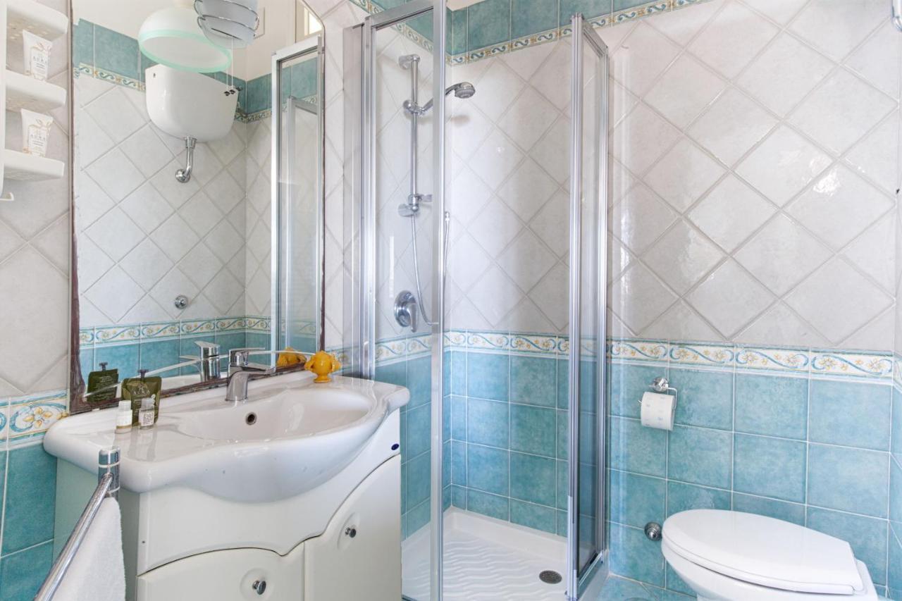 Amore Rentals - Appartamento Cielomare Sorrento Luaran gambar