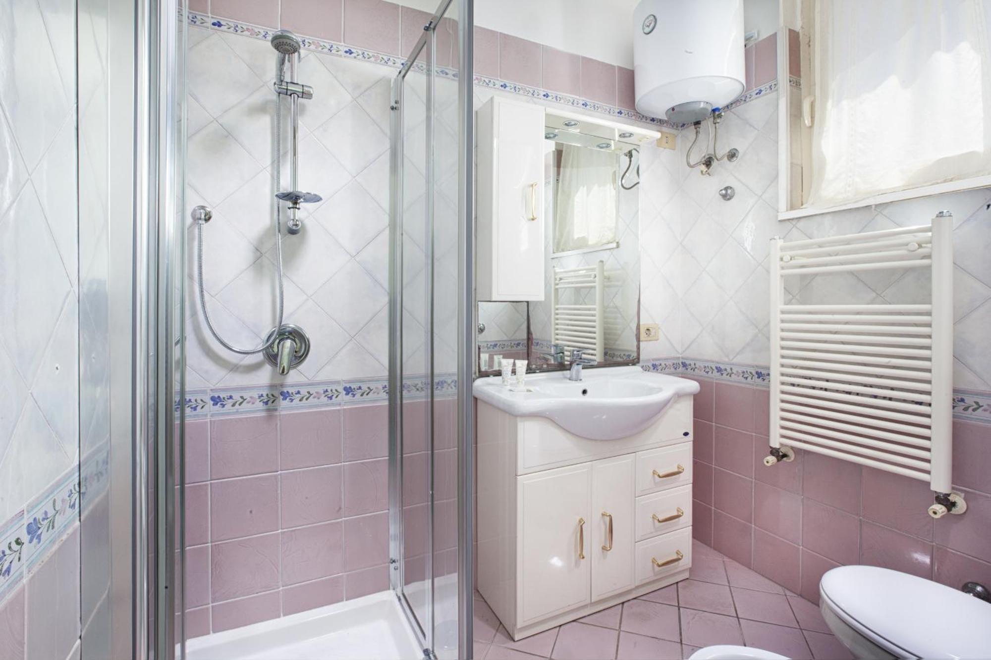 Amore Rentals - Appartamento Cielomare Sorrento Luaran gambar